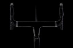 TK16_P1_Madone_Beauty_04_edit_low.jpg