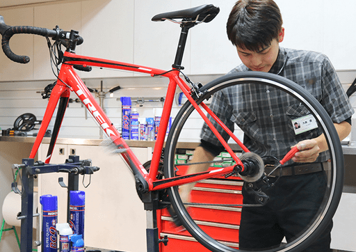 STEP.4 組み立て 最初が肝心！永く乗っていただくための作業です